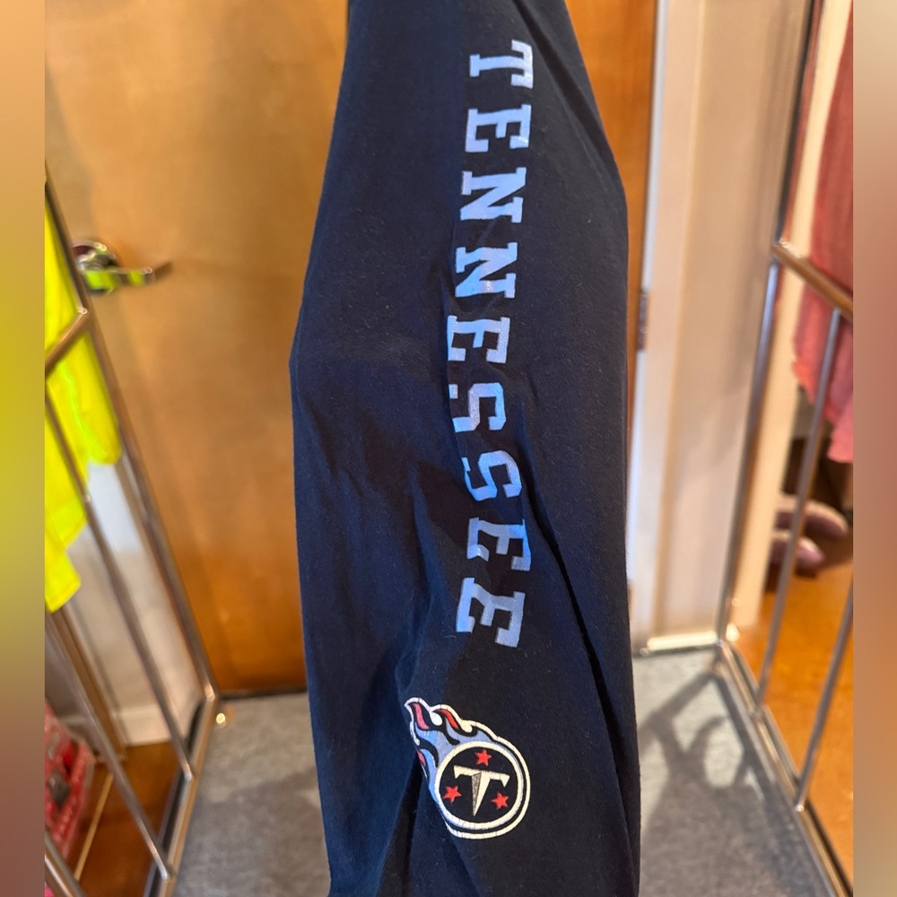 NFL Tennessee Titans Large Long-Sleeve Top Navy Blue
*Unisex - Picture 4 of 4